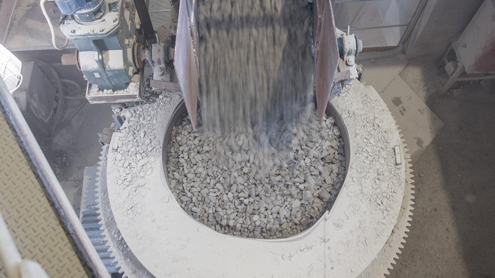 26.04 TOE-Choke Fed Crusher