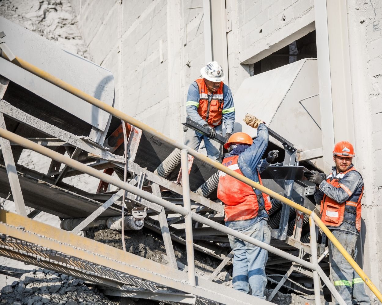 Installing a Modular Skirting System for dust mitigation.