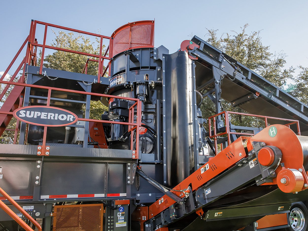 Portable Patriot® Cone Crusher with integrated feed conveyor