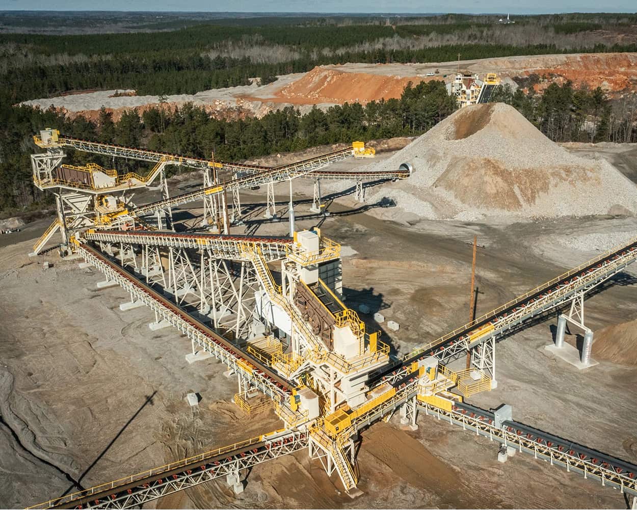 Aerial view of the Buckhorn Quarry in Jefferson, South Carolina, showing Superior’s turnkey processing plant high-quality aggregate products
