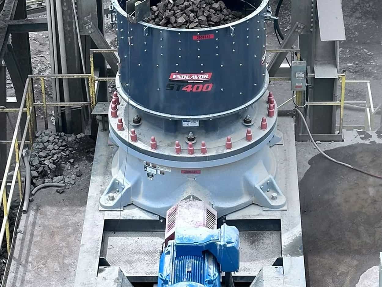 ST400 Endeavor Cone Crusher processing rock at Beelman Truck facility July 2025