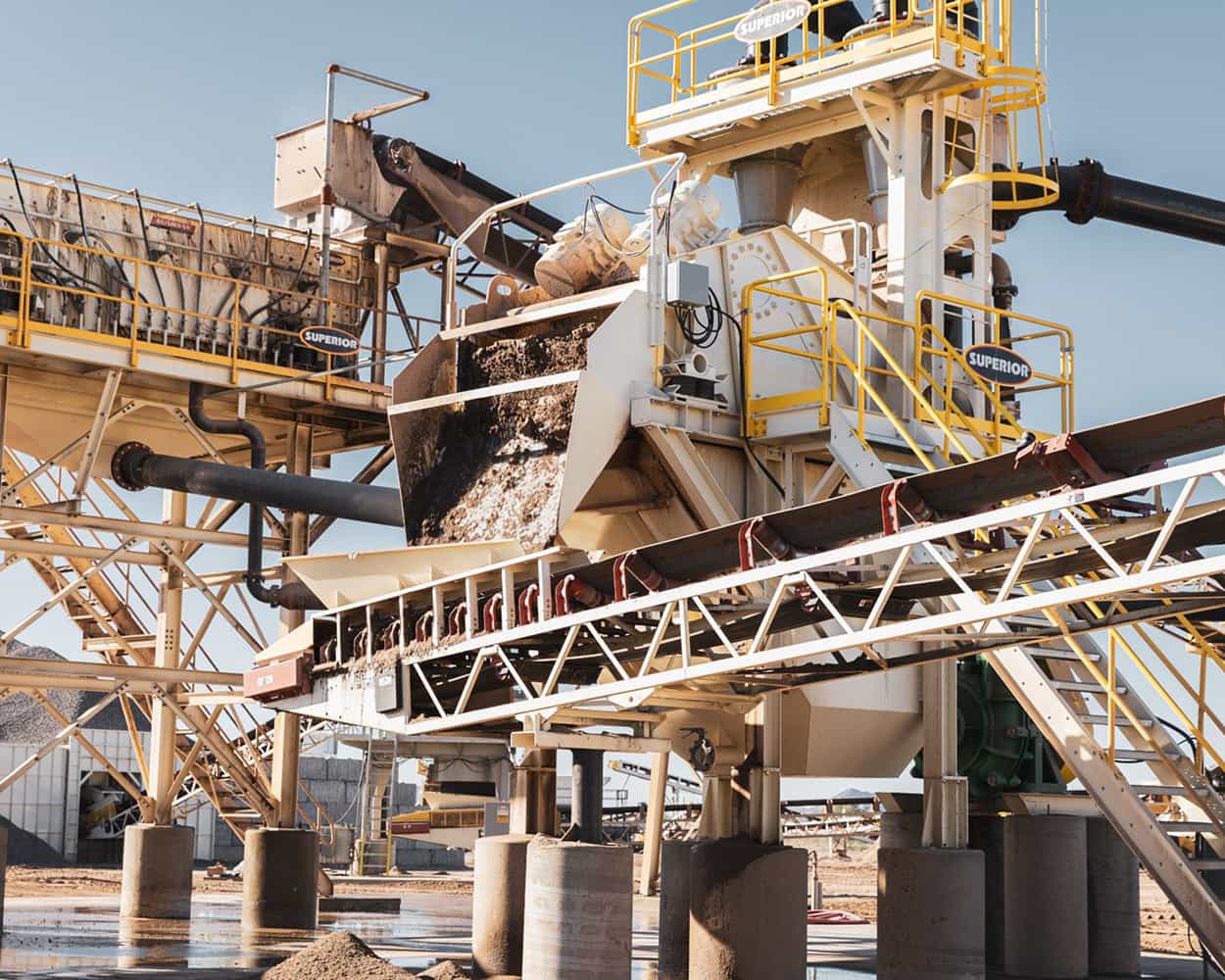 Spirit® Sand Plant modular system dewatering sand with Helix® cyclone, dewatering screen, sump, and pump