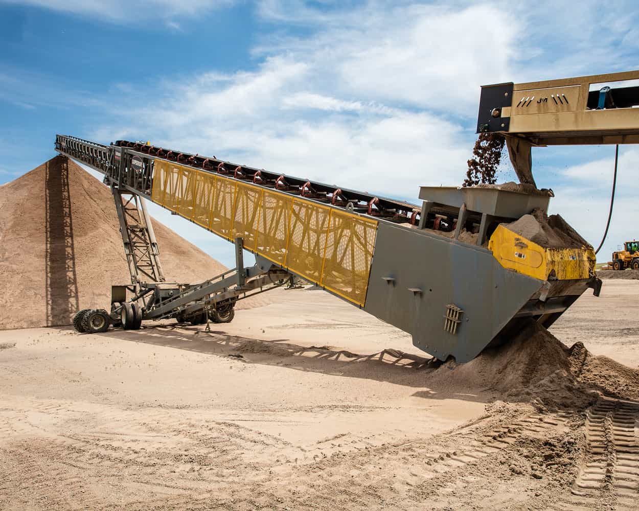 Apex Sand & Gravel conveyor on site