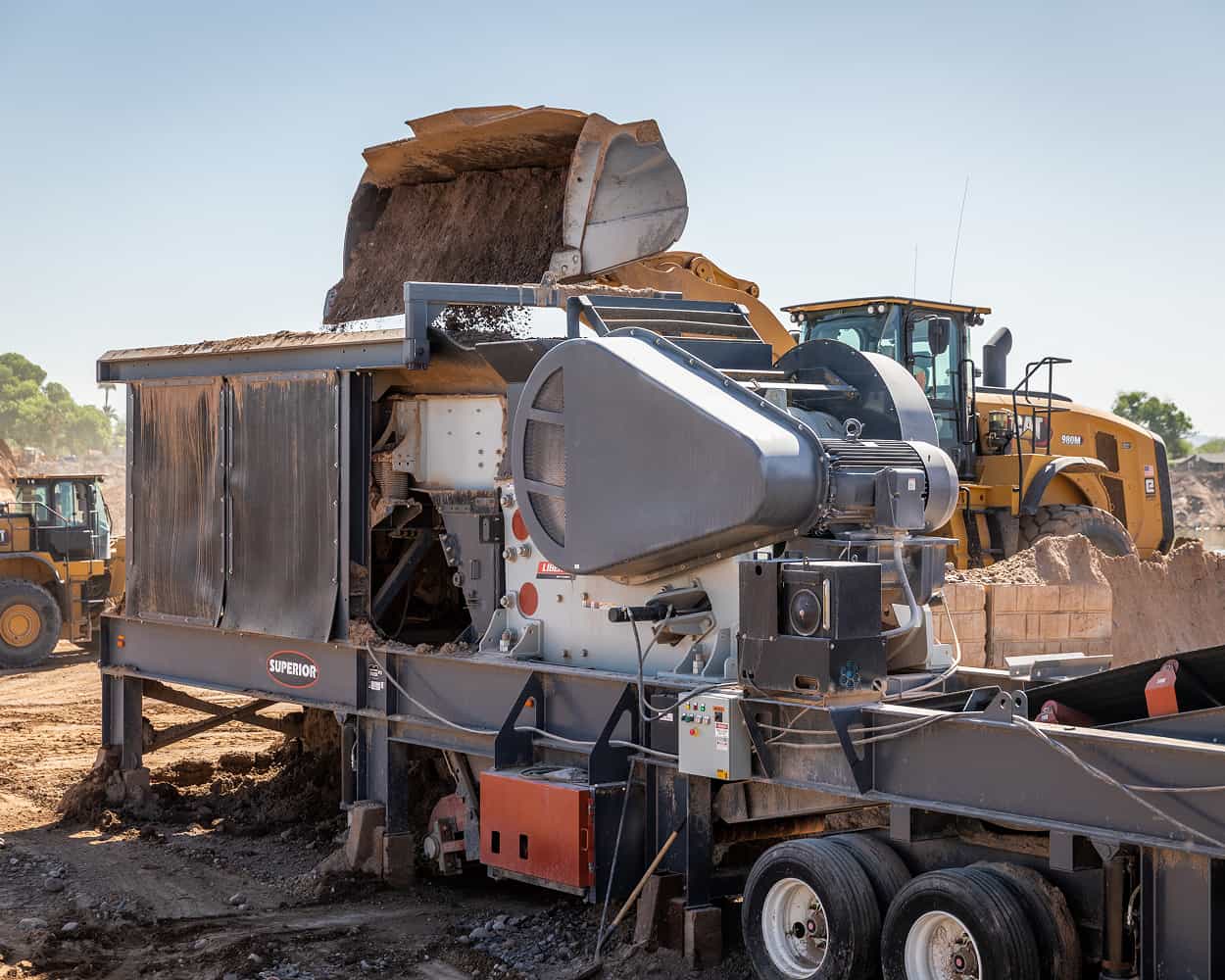 Loading a Liberty Jaw plant at Diamondback Materials in AZ
