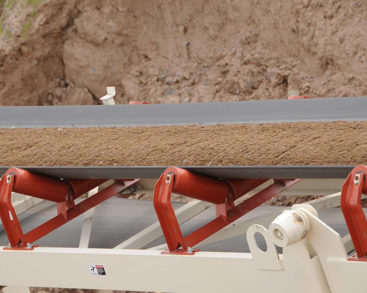 Knife River setting up Trailblazer Conveyor