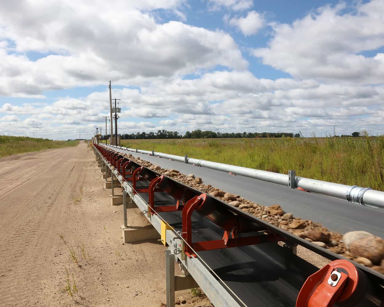 Zipline Conveyor at Dakota Aggregates
