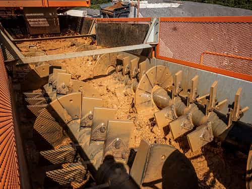 Blade Mill close-up twin-screw model processing slurry and clay with alloy steel wear paddles and shoes