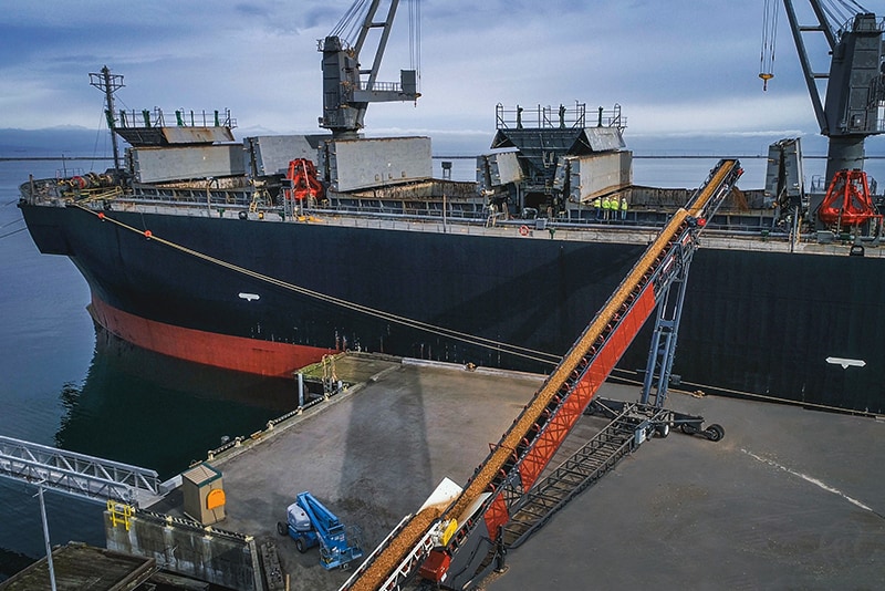 Transporte - carregamento de navio - 11 por Superior Industries