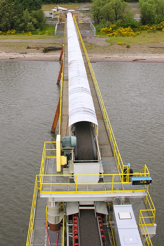 morse-bros-vertical-barge-overland-conveyor-by-superior-industries